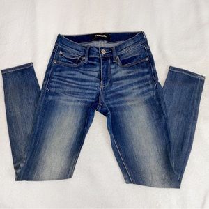 Express Mid Rise Medium Wash Denim Jeans
